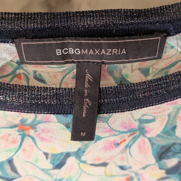 BCBGMAXAZRIA sheer, long-sleeved pullover blouse in blue/floral size M - Picture 3 of 8
